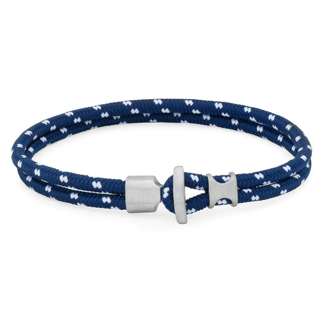 Segeltau Armband von Komimar in der Farbe Navy, weiss mit einem modernen Edelstahlverschluss 