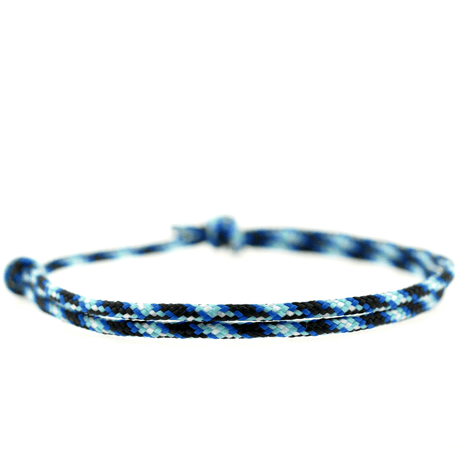 Schönes Surfer Armband von Komimar im Boho Style, der perfekte look für dein Handgelenk 