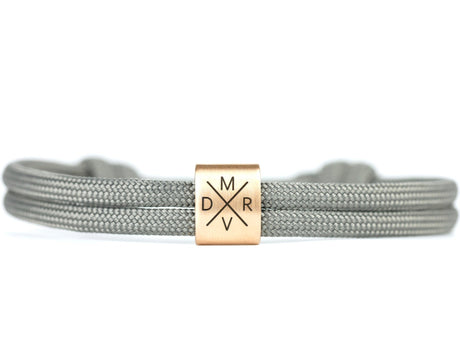 Gravur Armband HUA MUA INITIALEN - KOMIMARkomimar#armband#personalisiert#gravur#gravur_armband#gravurarmband#gravurschmuck#schmuck#Namenarmban#